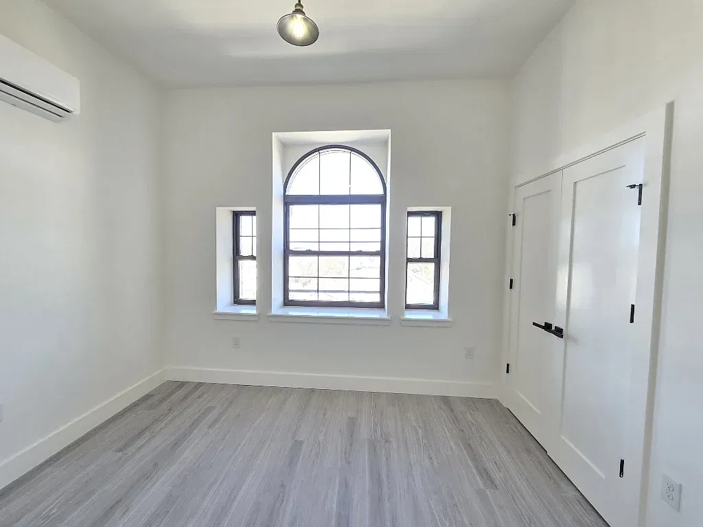 Studio, $1,546 — Photo 3