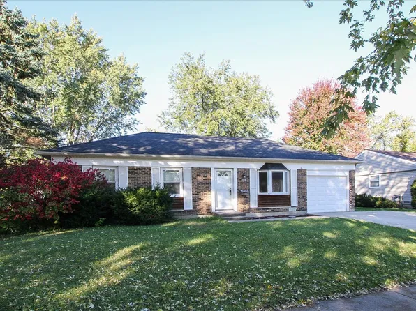 1606 Alexander Ave, Streamwood, IL 60107