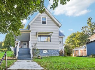 185 Center Ave, Burgettstown, PA 15021