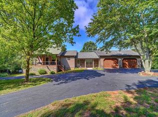 31 Long Shadow Rd, Blairsville, GA 30512