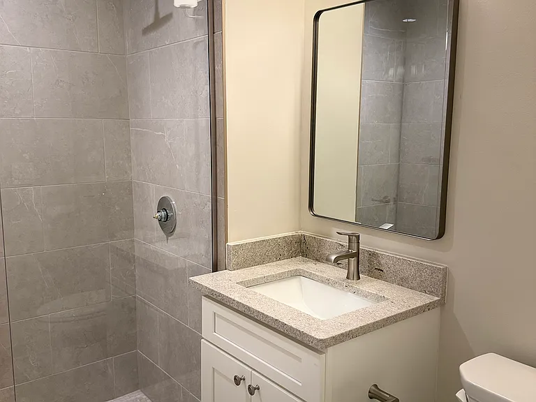 447 S Aiken Ave #4 — Photo 4