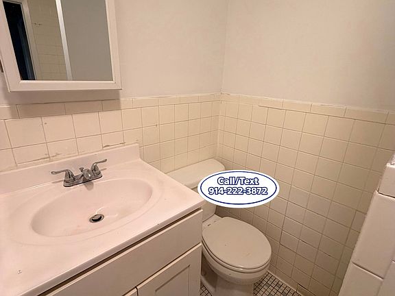 3rd image of 130 W 4th St #1W