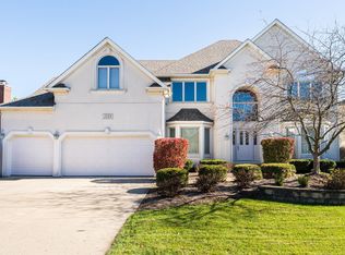 2223 Hillsboro Ln, Naperville, IL