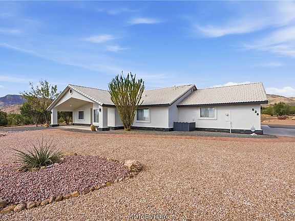 4th image of 828 W Sundown Road