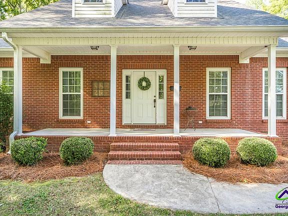 5th image of 204 Smith Rd