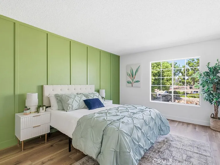 4900 N Grand Ave #103 — Photo 13