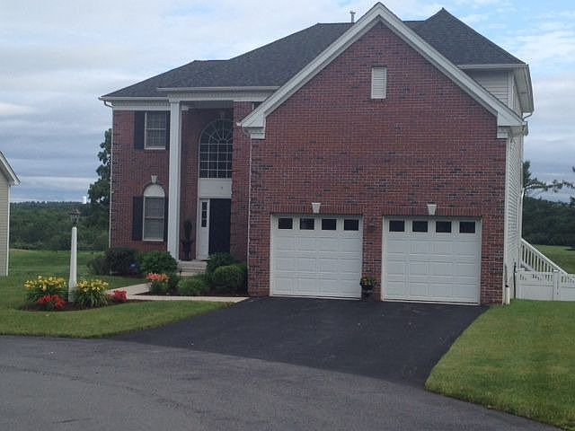 2nd image of 5 Fairways Ln