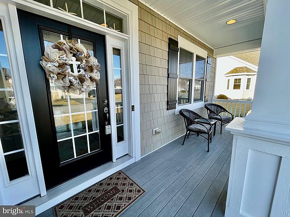 2nd image of 32834 Almwick Ln