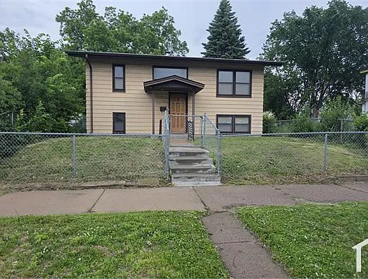 905 Fuller Ave — Photo 3