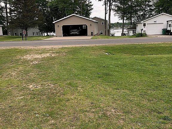 5th image of 740 N Lakeview Dr