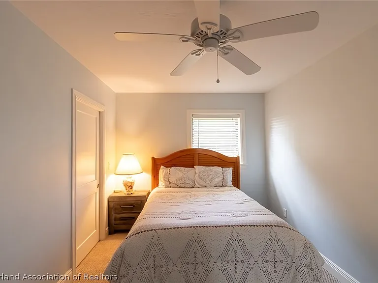 102 Squirrel Point — Photo 40