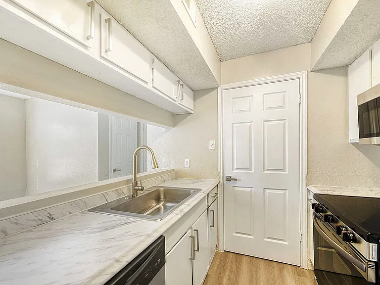 Rise Apollo Heights — Photo 4