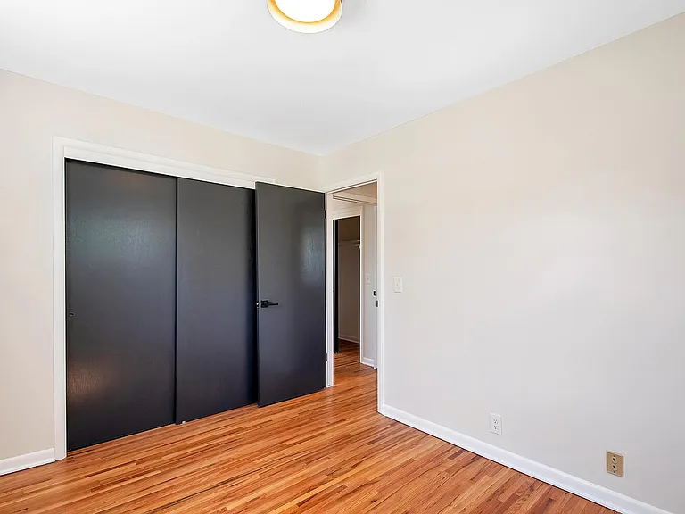 1239 N Cramer St — Photo 17