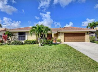 11600 Island Lakes Ln, Boca Raton, FL 33498