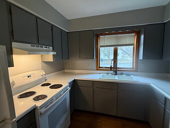 5th image of 103 E Seneca St