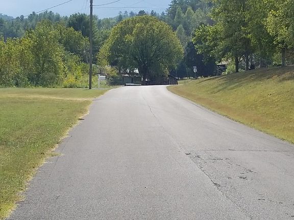 5th image of 3353 Oma Lee Dr