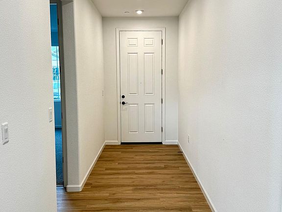 4th image of 3917 Valance Way