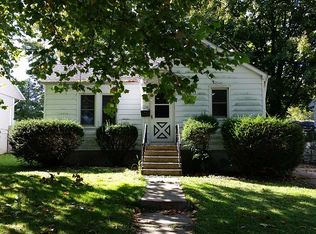 716 S 15th Ave, Freeport, IL 61032