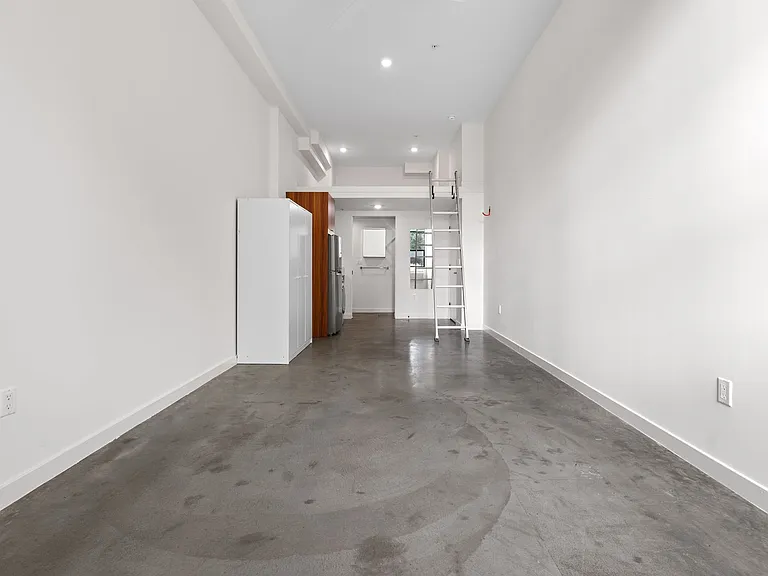 Arroyo LA Designer Studio Community Living — Photo 26