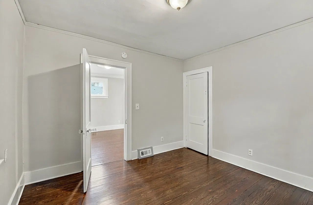 3 bed, 1102 sqft, $1,850 — Photo 4