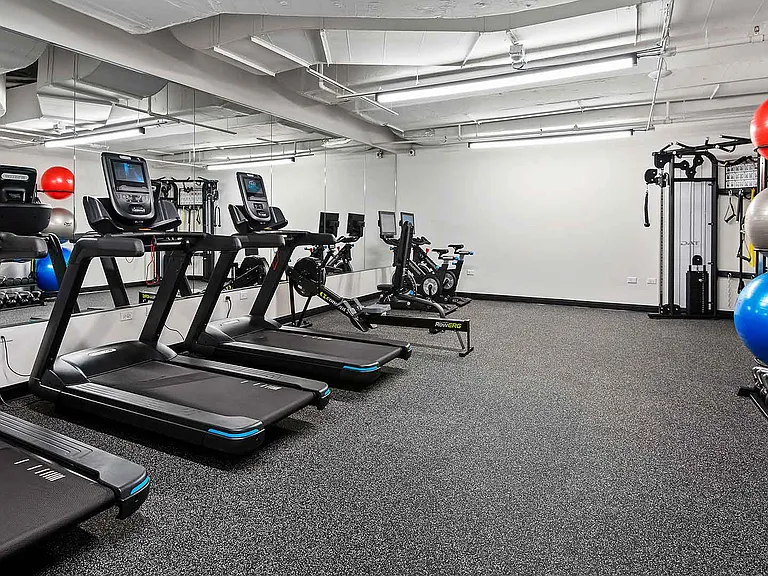 You have the Lakefront Trail just a couple of blocks away and our fully-equipped fitness here to complete your workout.