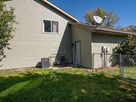 5th image of 4871 Stoneridge Dr