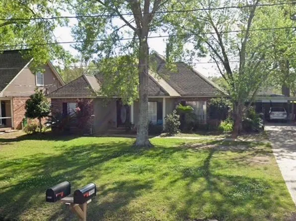 18449 Red Oak Dr, Prairieville, LA 70769