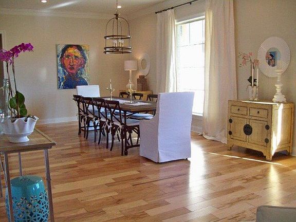 3rd image of 424 Forest Oak Dr