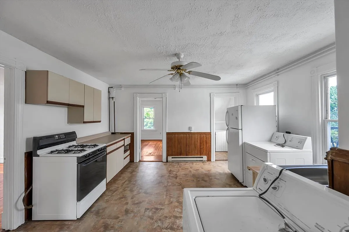 773 East Street - 3 — Photo 2