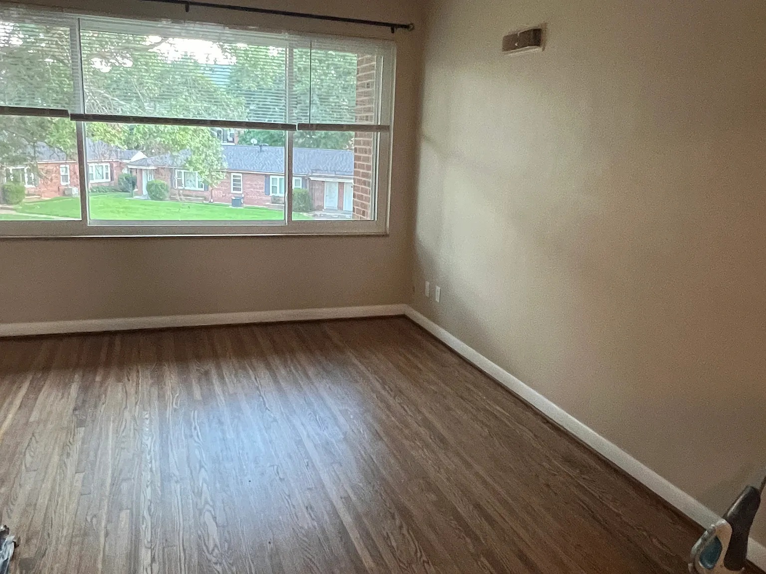 2 bed, 900 sqft, $1,095 — Photo 3