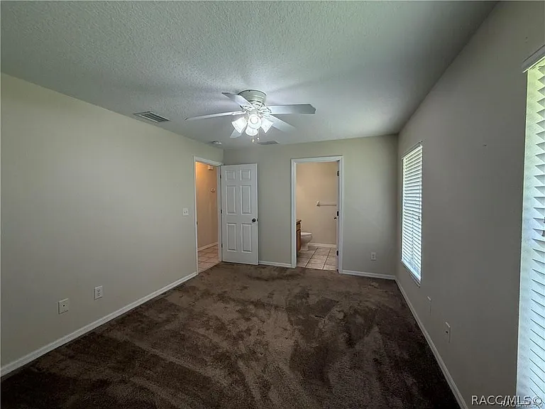3057 E Catherine Ln — Photo 12