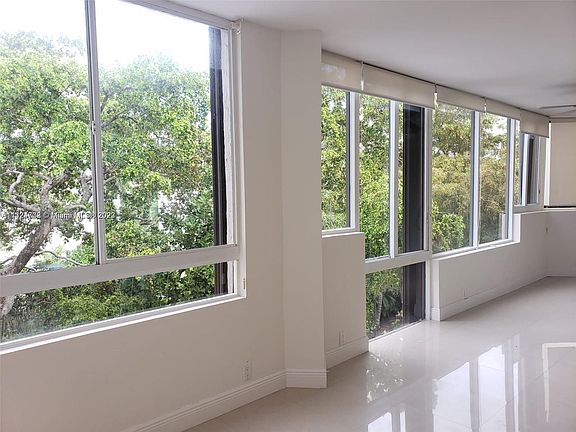 4th image of 141 Crandon Blvd APT 344