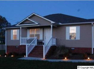 2098 Lowery Rd NE, Arab, AL 35016