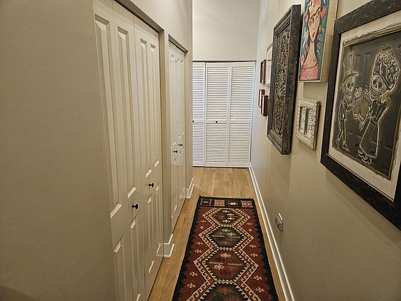 4th image of 2915 N Clybourn Ave Unit 407