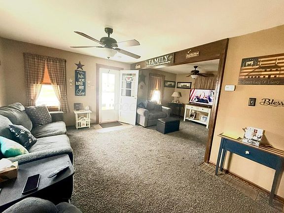 5th image of 1031 Dayton St