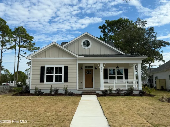 2273 Crescent Bay Drive, Southport, NC 28461
