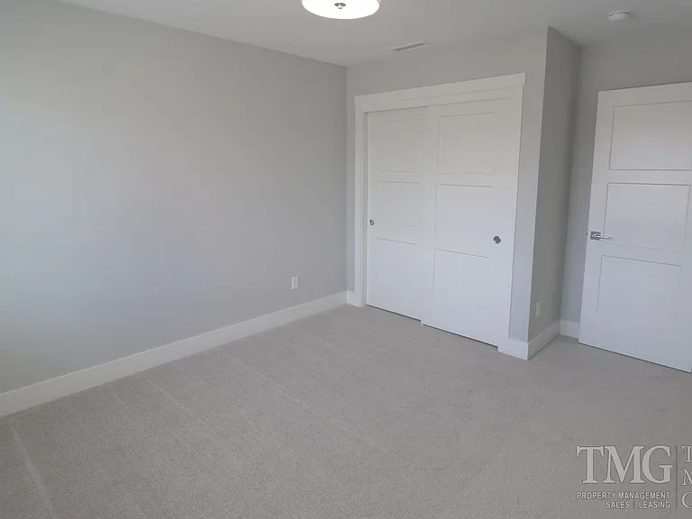 10816 NE 119th Pl — Photo 12