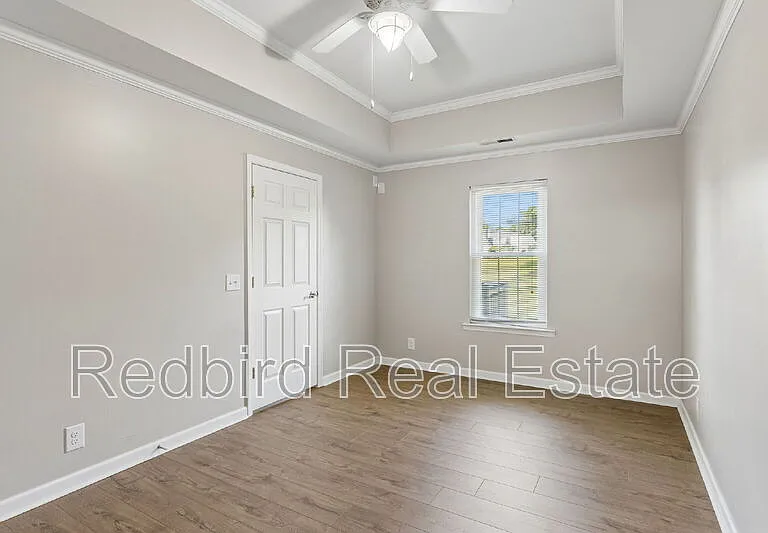 1057 Meandering Way — Photo 32