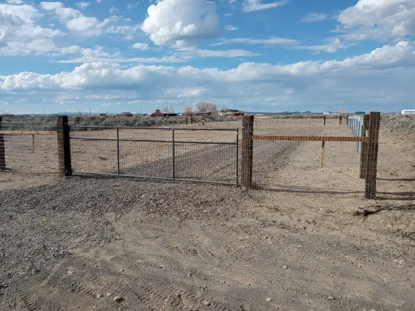 11000 W Thorn Ln, Christmas Valley, OR 97641