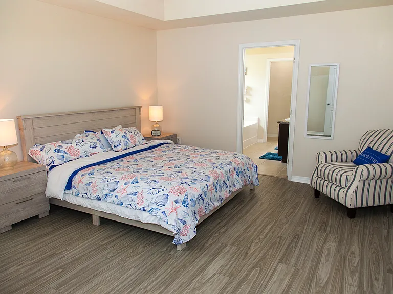 8378 Island Dr — Photo 12
