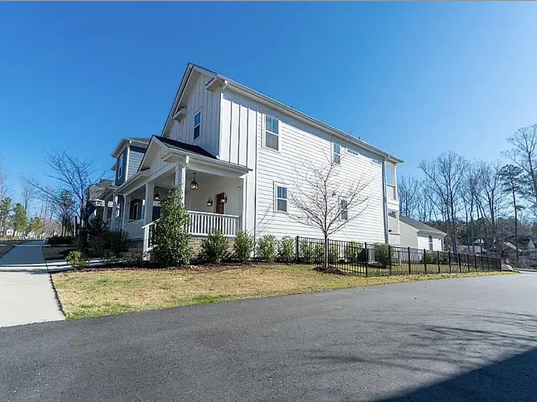 675 Great Ridge Pkwy — Photo 3