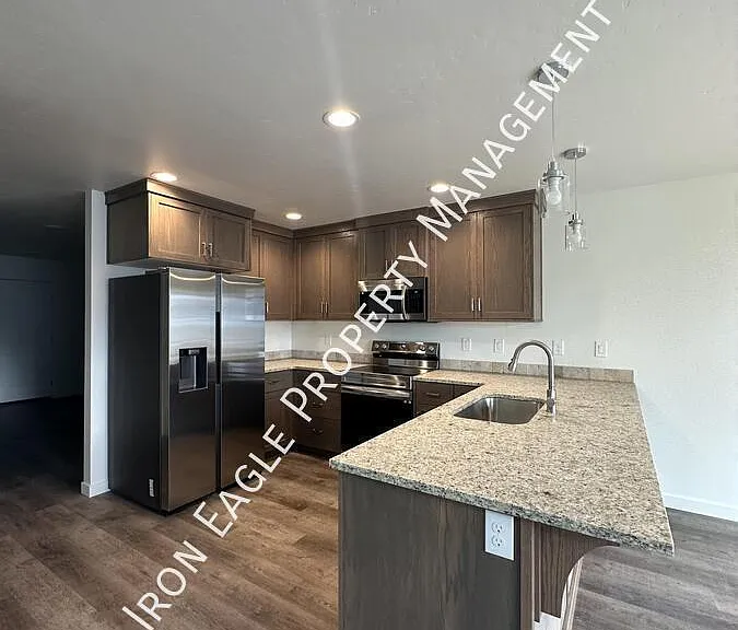 117 Shoshone Ave — Photo 2