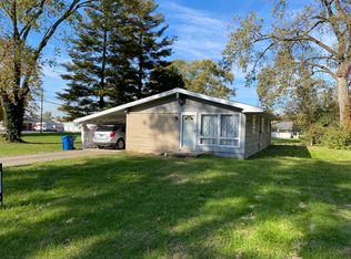 112 E Glenwood Ave, Olney, IL 62450