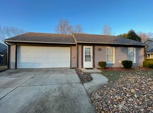 10 Ingleshire Rd, Montgomery, IL 60538