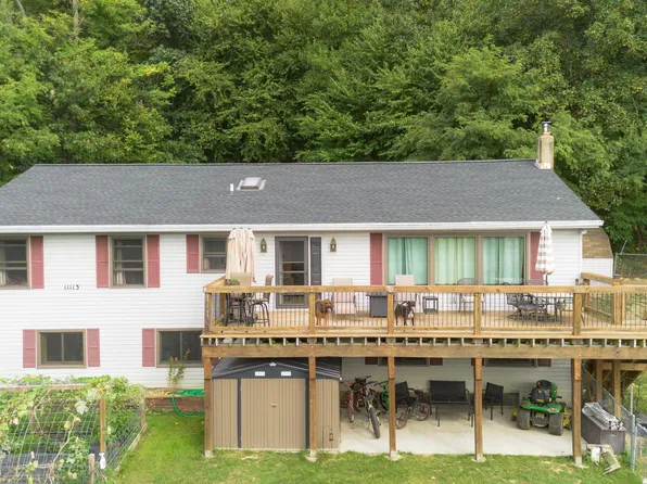 11113 Crystal Falls Dr, Smithsburg, MD 21783