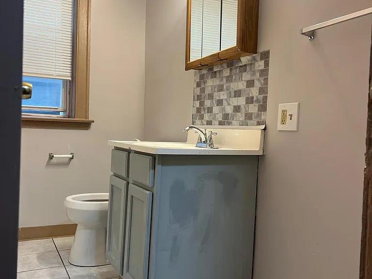 8253 S Maryland Ave #1 — Photo 17