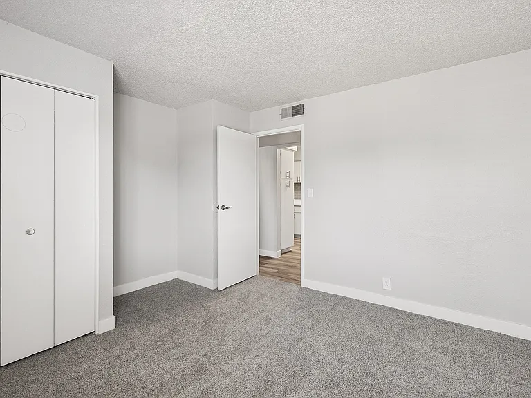 Peoria Grand Apartments — Photo 23