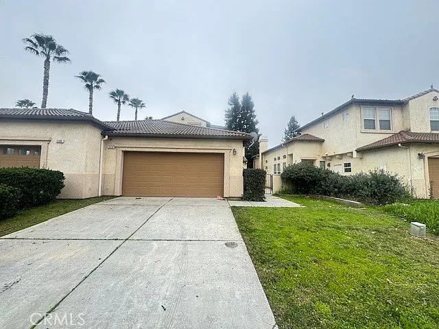 2310 Capri photo 1