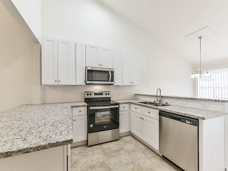 1st image of 6411 Ivyknoll Dr