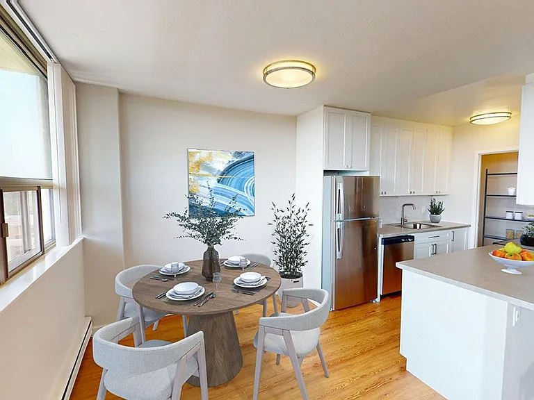 1209 Richmond St — Photo 13